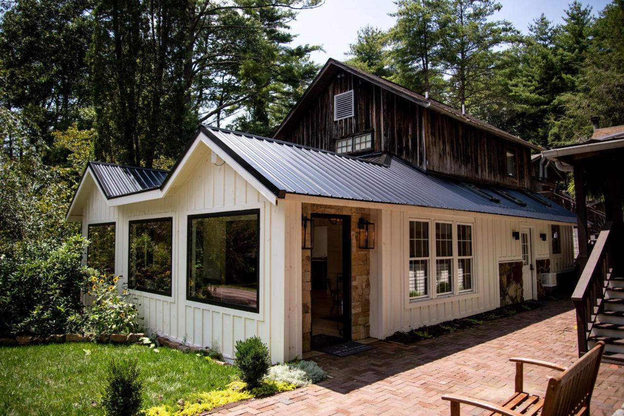 Hotel Outpost Highlands